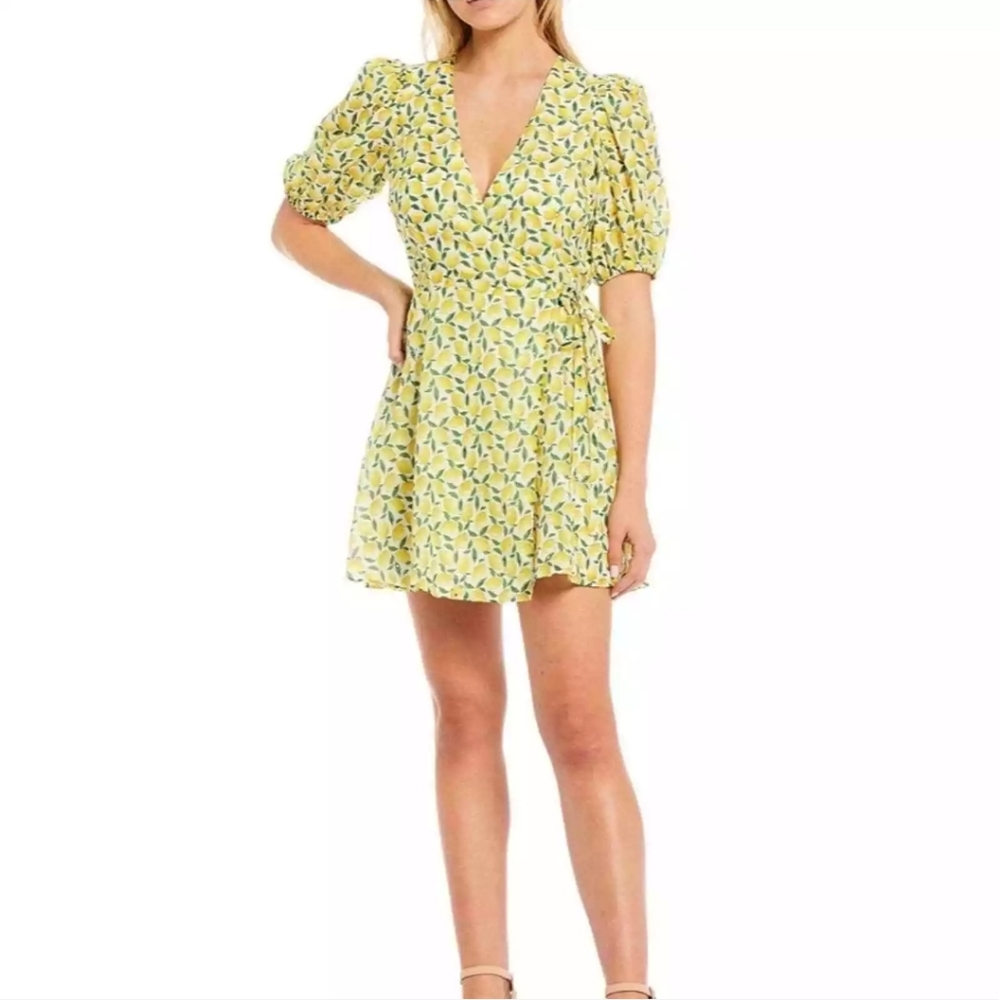 Gianni Bini Lemon Printed‎ Wrap Dress Short Puff Sleeves Eyelet Size 6 Small